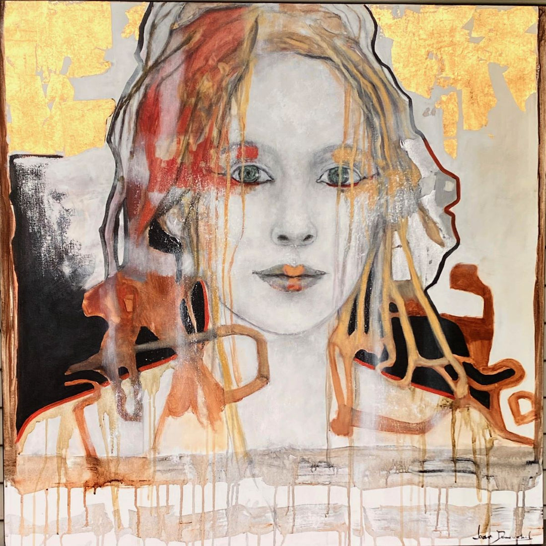 Joan Dumouchel, Luna